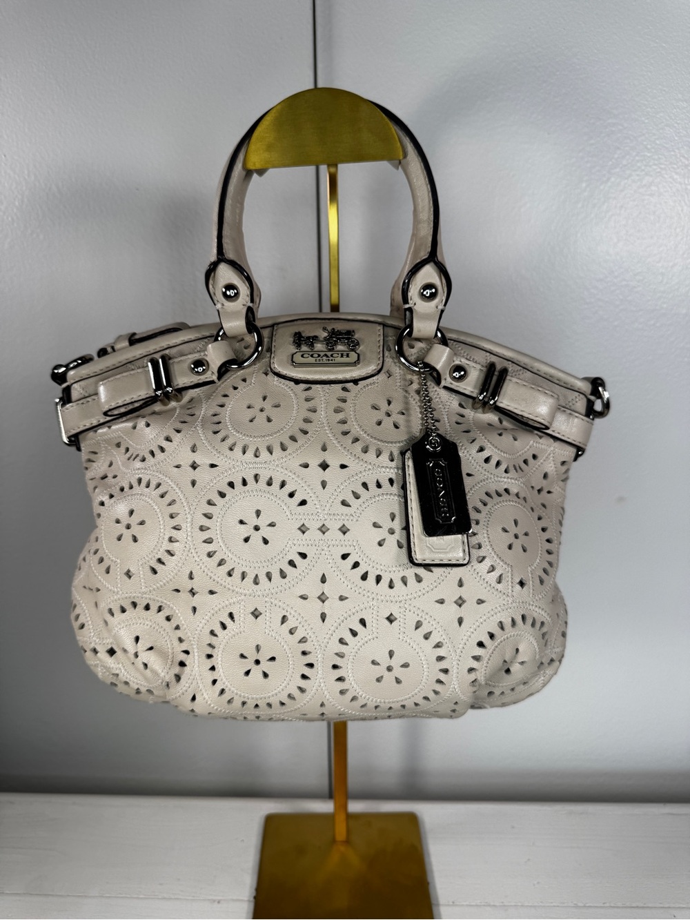 👜 Coach Perforated Leather Satchel Cream Crossbody Shoulder Bag